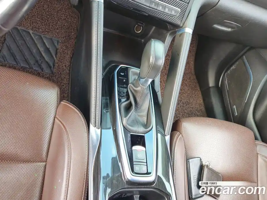 Renault QM6 2017 2.0 Автомат в Москве № 619765, фото 9