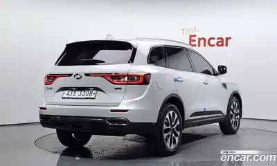 Renault QM6 2017 2.0 Автомат в Москве № 619965, миниатюра 2