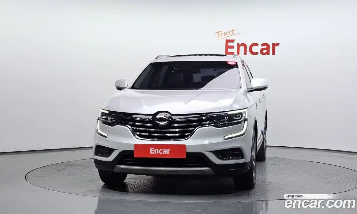 Renault QM6 2017 2.0 Автомат в Москве № 619965, фото 3