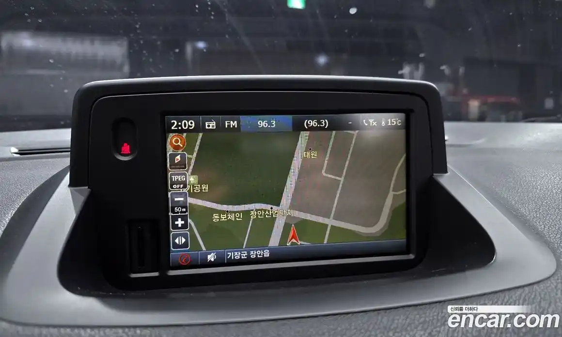 Renault SM3 2010 1.6 Автомат в Москве № 620074, фото 15