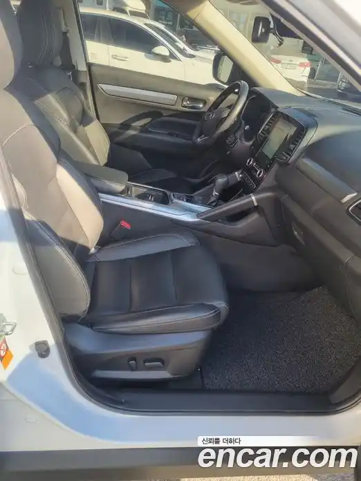 Renault QM6 2022 2.0 Автомат в Москве № 620258, фото 11