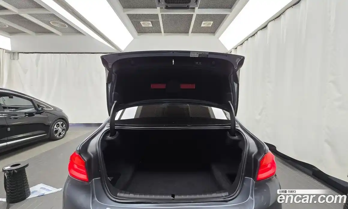 BMW 5-Series 2018 2.0 Автомат в Москве № 621471, фото 20