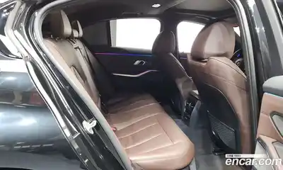 BMW 3-Series 2022 3.0 Автомат в Москве № 621539, миниатюра 12