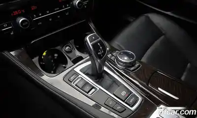 BMW 5-Series 2014 2.0 Автомат в Москве № 621892, миниатюра 9