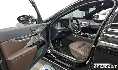 BMW 7-Series 2023 3.0 Автомат в Москве № 621909, миниатюра 10