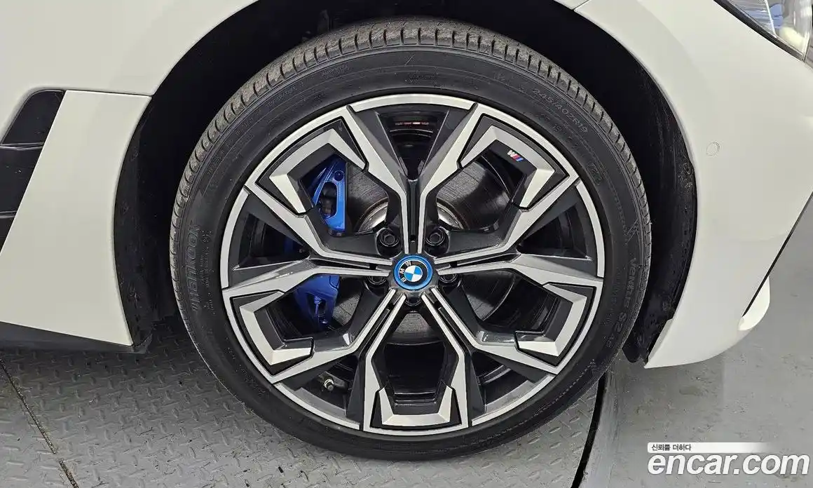 BMW i4 2023 0.2 Автомат в Москве № 622476, фото 5