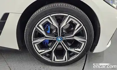 BMW i4 2023 0.2 Автомат в Москве № 622476, миниатюра 5