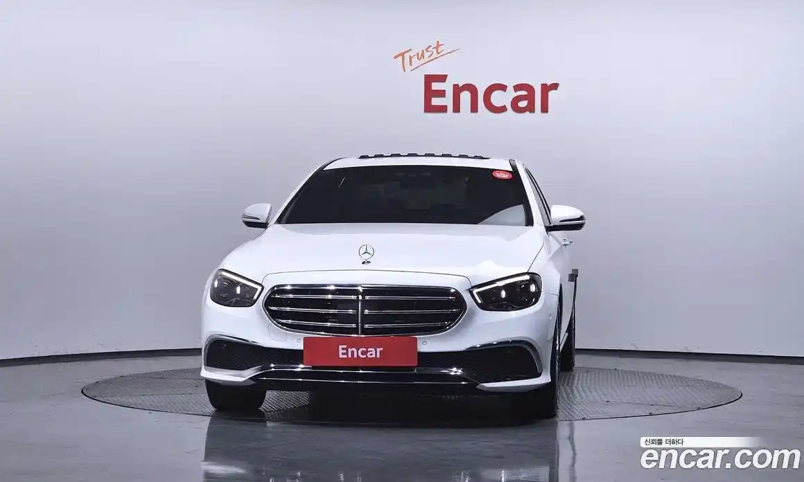 Mercedes-Benz E-Class 2021 2.0 Автомат в Москве № 623026, фото 3