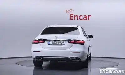 Mercedes-Benz E-Class 2021 2.0 Автомат в Москве № 623026, миниатюра 4