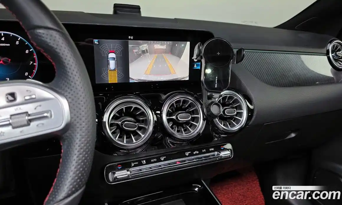 Mercedes-Benz GLA-Class 2022 2.0 Автомат в Москве № 623137, фото 15