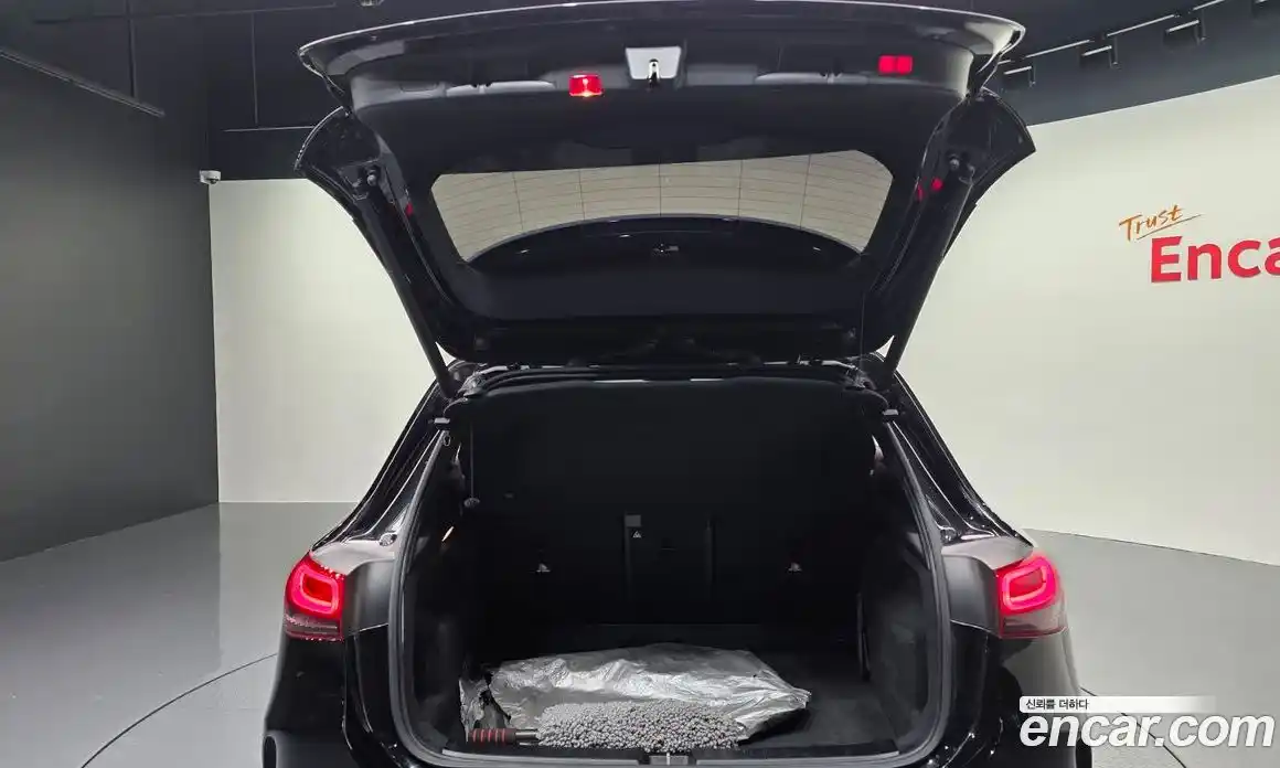 Mercedes-Benz GLA-Class 2022 2.0 Автомат в Москве № 623137, фото 20