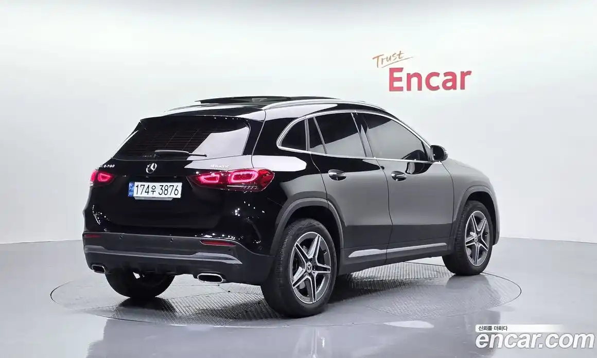 Mercedes-Benz GLA-Class 2022 2.0 Автомат в Москве № 623137, фото 2