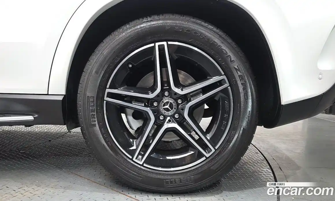 Mercedes-Benz GLE-Class 2021 3.0 Автомат в Москве № 623204, фото 4