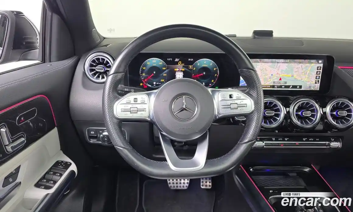 Mercedes-Benz GLA-Class 2021 2.0 Автомат в Москве № 623485, фото 13