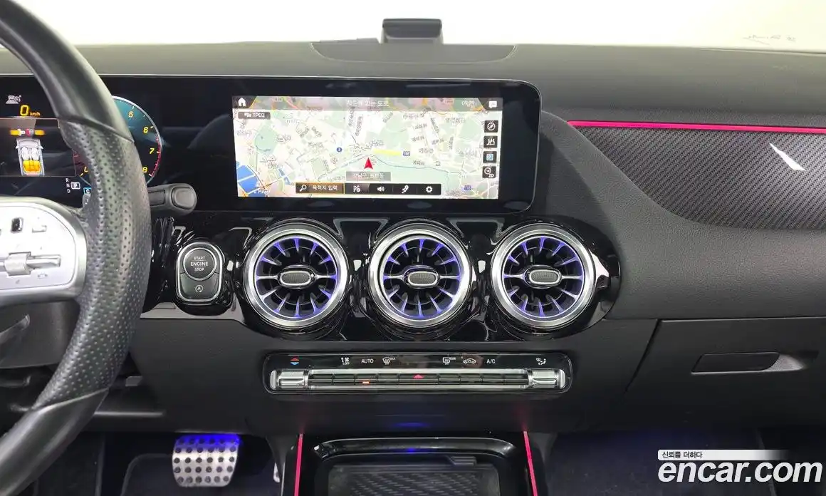 Mercedes-Benz GLA-Class 2021 2.0 Автомат в Москве № 623485, фото 14