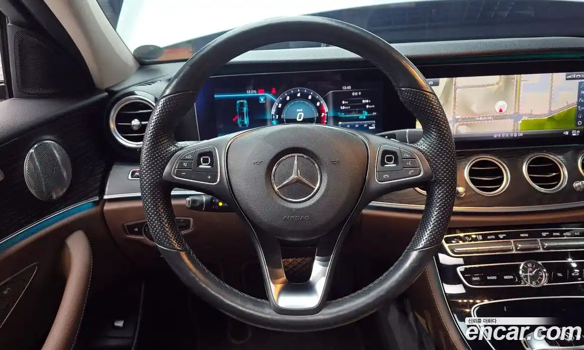 Mercedes-Benz E-Class 2018 2.0 Автомат в Москве № 624182, фото 13