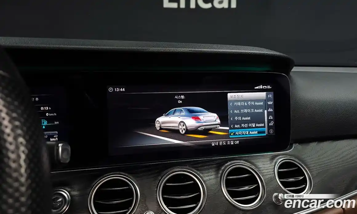 Mercedes-Benz E-Class 2018 2.0 Автомат в Москве № 624182, фото 15