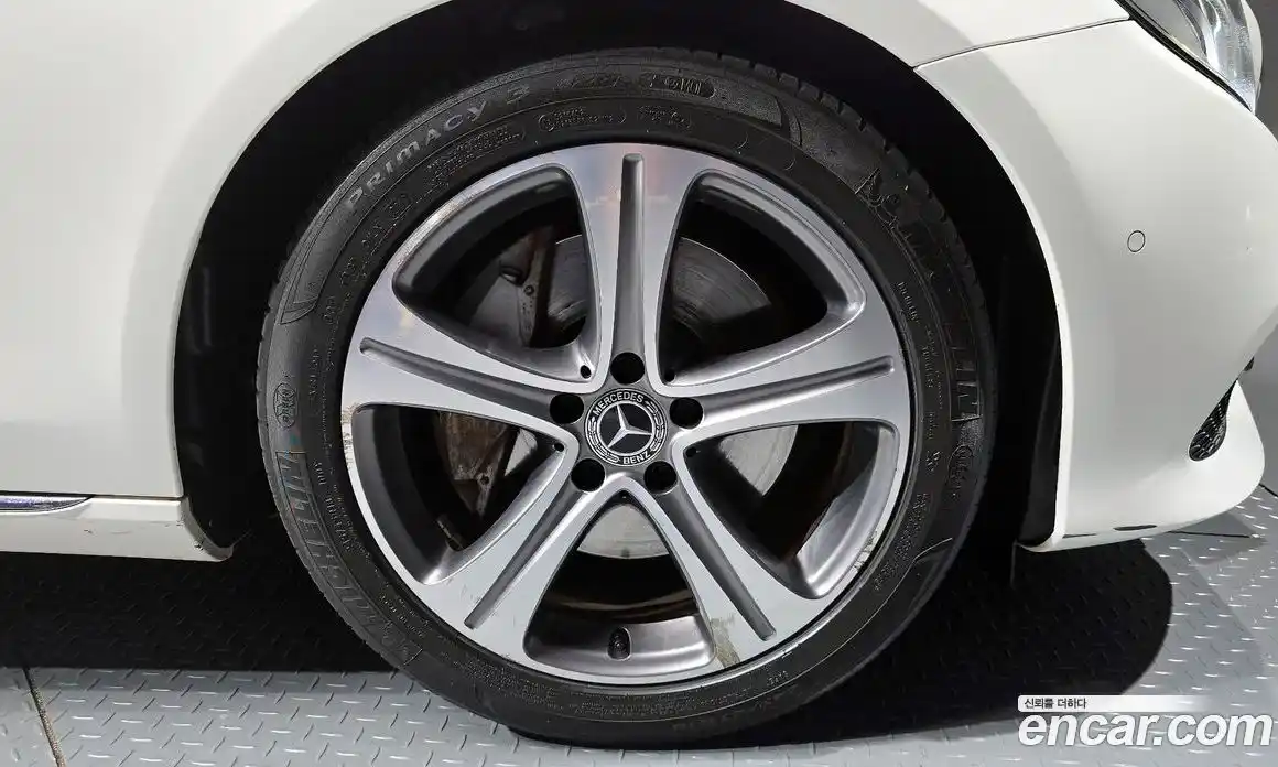 Mercedes-Benz E-Class 2018 2.0 Автомат в Москве № 624182, фото 5