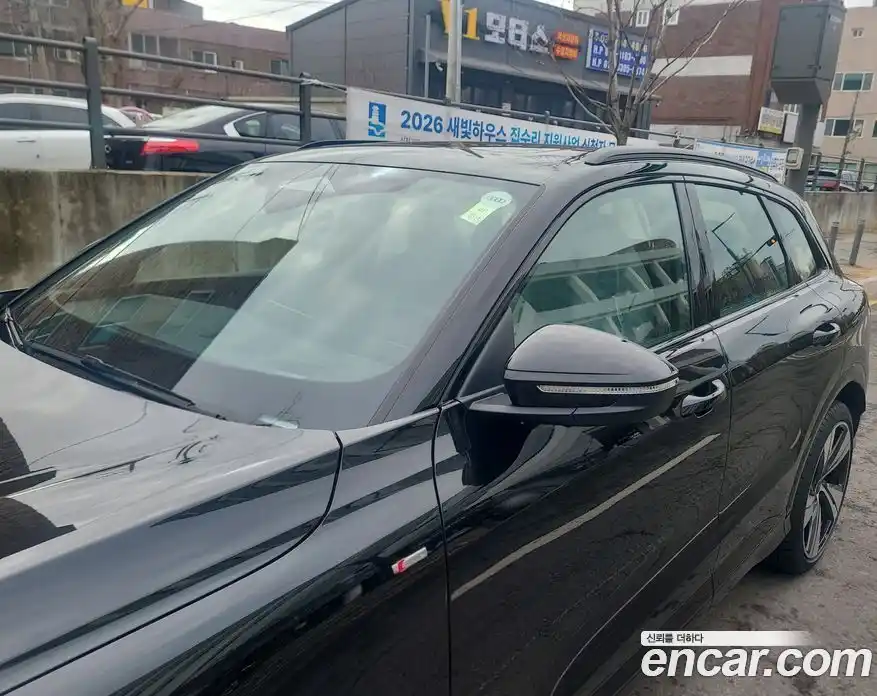 Audi Q5 2025 2.0 Автомат в Москве № 624587, фото 1