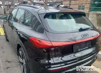 Audi Q5 2025 2.0 Автомат в Москве № 624587, миниатюра 2