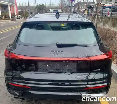 Audi Q5 2025 2.0 Автомат в Москве № 624587, миниатюра 4