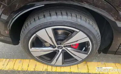 Audi Q5 2025 2.0 Автомат в Москве № 624587, миниатюра 6