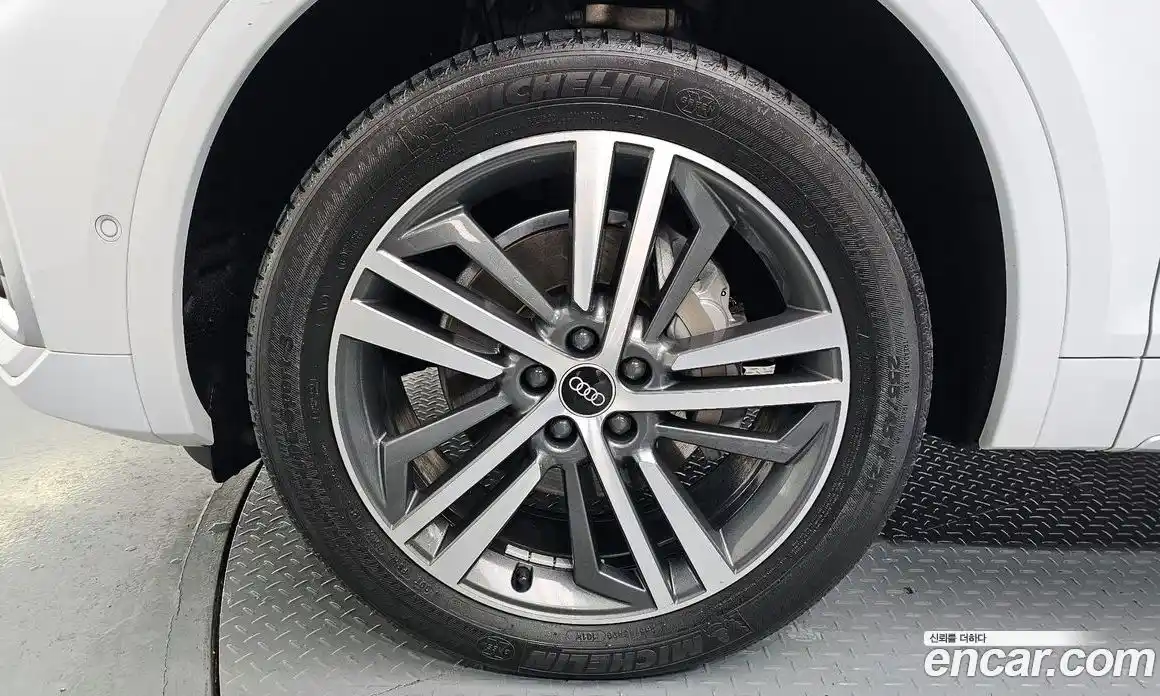 Audi Q5 2022 2.0 Автомат в Москве № 624745, фото 5