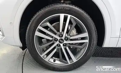 Audi Q5 2022 2.0 Автомат в Москве № 624745, миниатюра 5