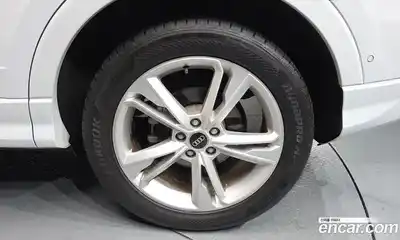 Audi Q3 2023 2.0 Автомат в Москве № 624905, миниатюра 4