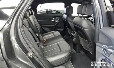 Audi e-tron 2021 0.2 Автомат в Москве № 625465, миниатюра 12