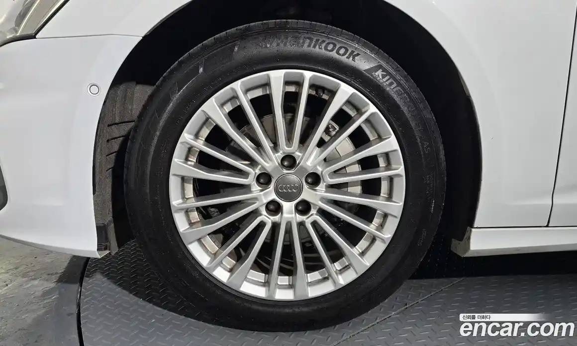 Audi A6 2021 2.0 Автомат в Москве № 625497, фото 4