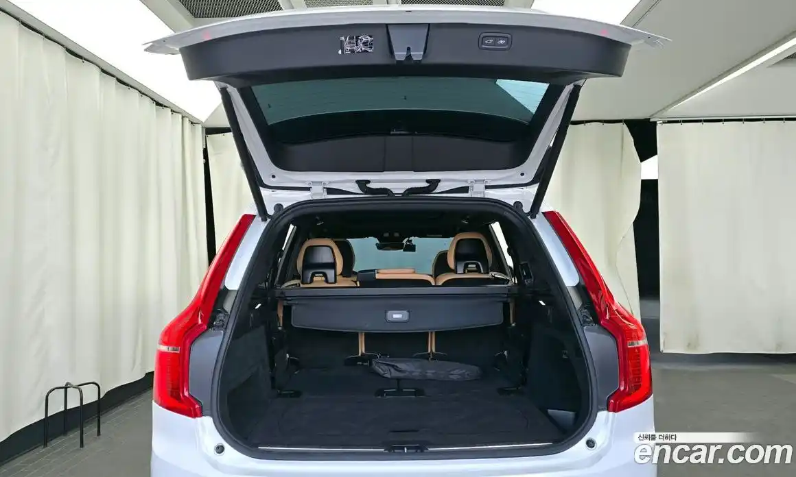 Volvo XC90 2024 2.0 Автомат в Москве № 626147, фото 5