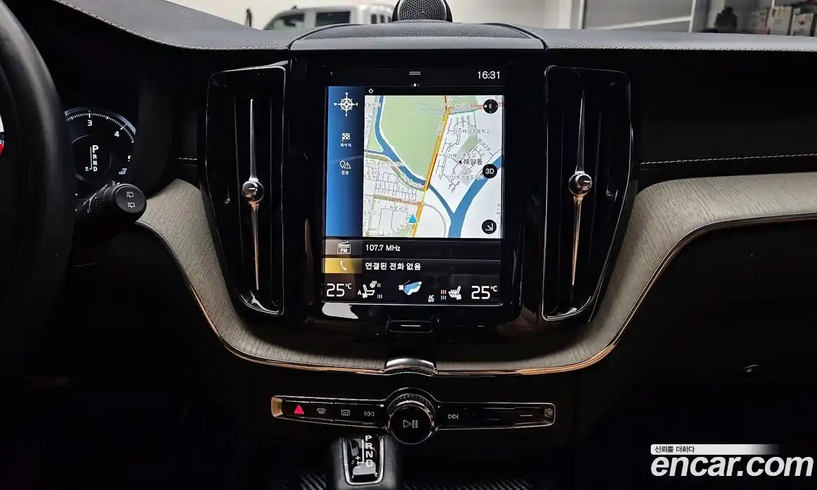 Volvo XC60 2020 2.0 Автомат в Москве № 626259, фото 19