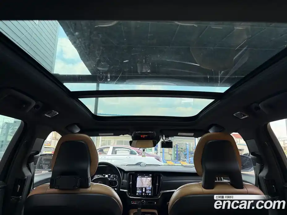 Volvo V90 2018 2.0 Автомат в Москве № 626397, фото 14