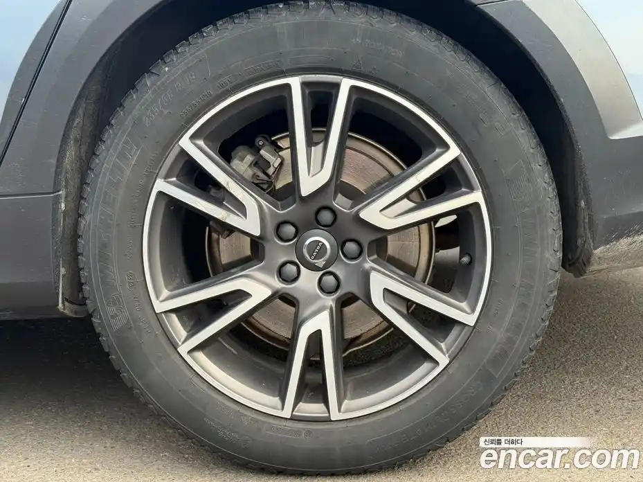 Volvo V90 2018 2.0 Автомат в Москве № 626397, фото 15