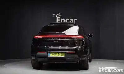 Porsche Macan 2025 0.1 Автомат в Москве № 626658, миниатюра 4