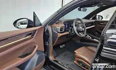 Porsche Macan 2025 0.1 Автомат в Москве № 626658, миниатюра 10