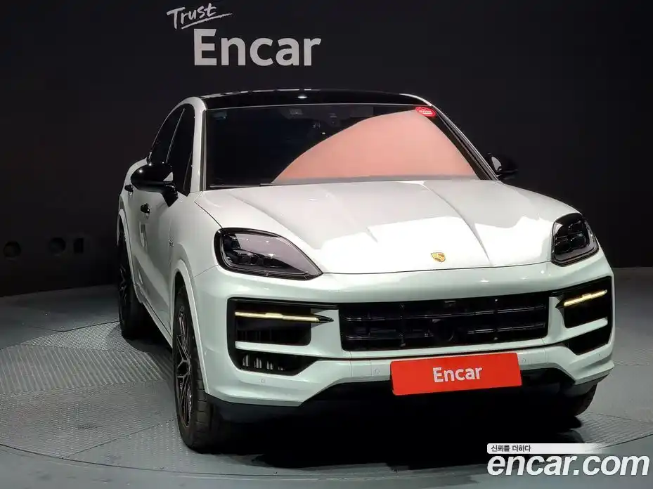 Porsche Cayenne 2025 3.0 Автомат в Москве № 626724, фото 3