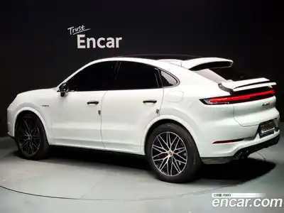 Porsche Cayenne 2025 3.0 Автомат в Москве № 626724, миниатюра 4
