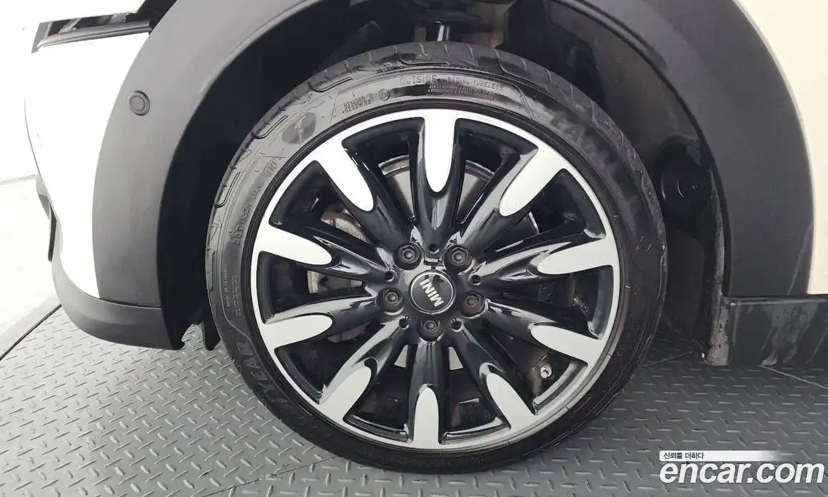 Mini Cooper 2022 2.0 Автомат в Москве № 627732, фото 4