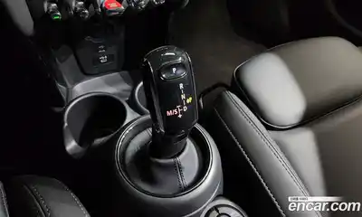 Mini Cooper 2022 2.0 Автомат в Москве № 627732, миниатюра 8