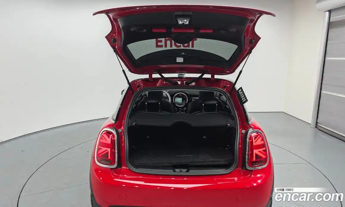 Mini Cooper 2021 1.5 Автомат в Москве № 627821, фото 20