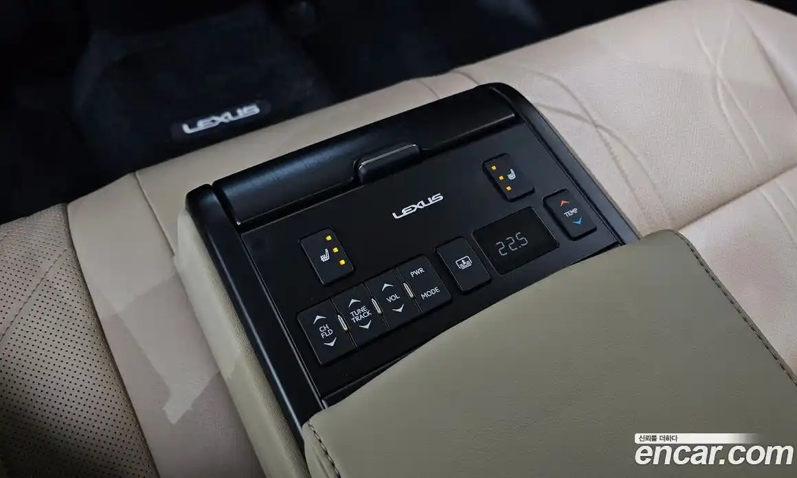 Lexus ES 2019 2.5 Автомат в Москве № 628556, фото 19