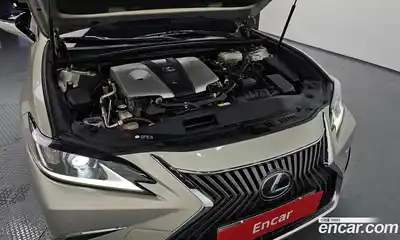 Lexus ES 2019 2.5 Автомат в Москве № 628556, миниатюра 6