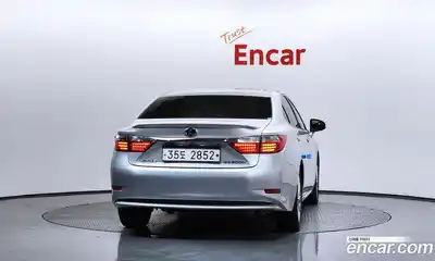 Lexus ES 2014 2.5 Автомат в Москве № 628615, миниатюра 4
