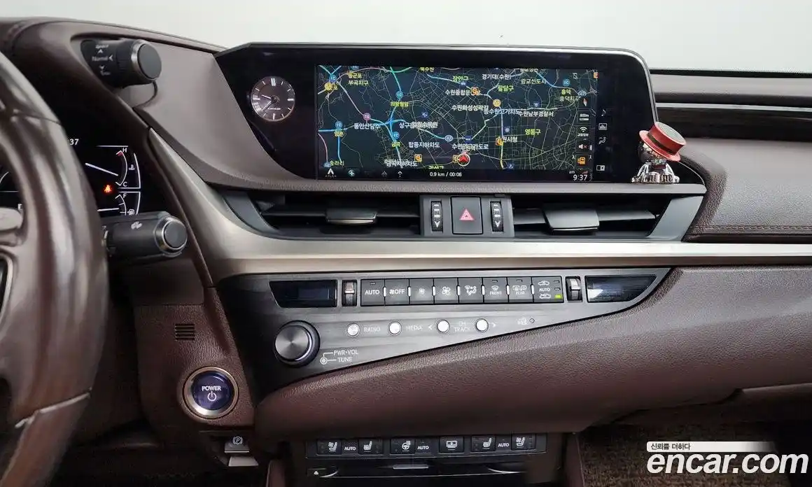 Lexus ES 2020 2.5 Автомат в Москве № 628629, фото 14