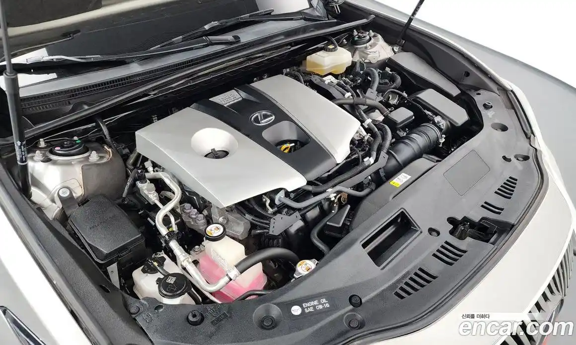 Lexus ES 2020 2.5 Автомат в Москве № 628629, фото 6