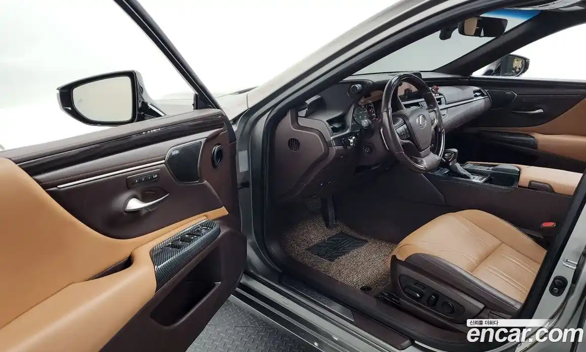 Lexus ES 2020 2.5 Автомат в Москве № 628629, фото 10