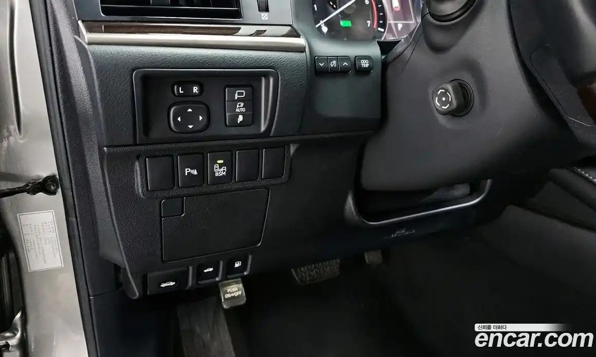 Lexus ES 2018 2.5 Автомат в Москве № 628661, фото 14