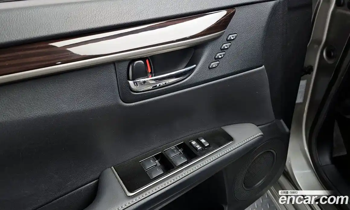 Lexus ES 2018 2.5 Автомат в Москве № 628661, фото 19